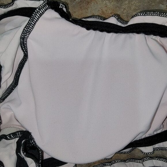 LLD Dot Floral Ruffle-Strap Bikini Top size medium - Picture 6 of 6